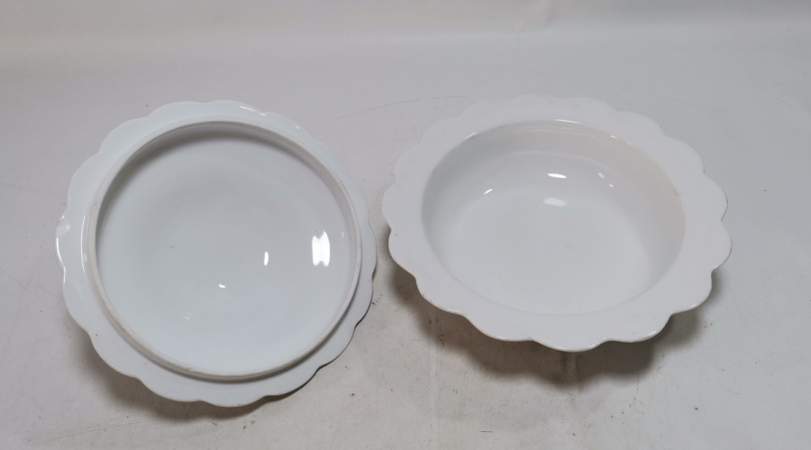 OSMANLI DÖNEMİ PORSELEN KAPAKLI AŞURELİK