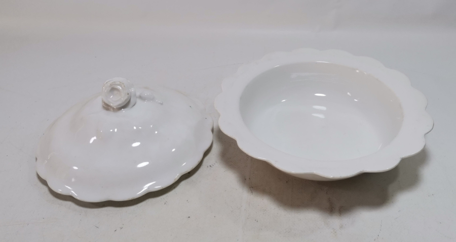 OSMANLI DÖNEMİ PORSELEN KAPAKLI AŞURELİK