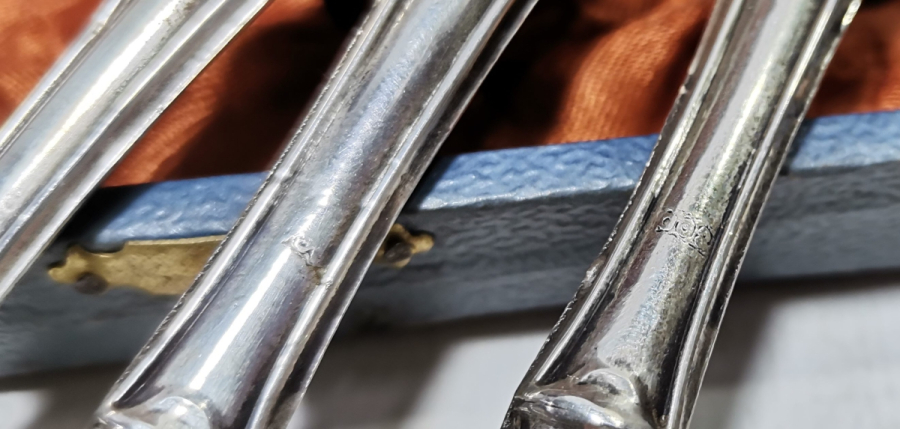 ORİJİNAL KUTUSUNDA ANTİKA GÜMÜŞ ÇATAL KAŞIK BIÇAK SETİ