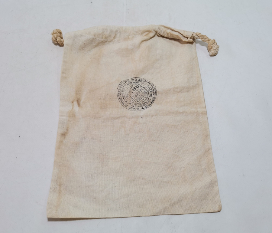 ÜZERİ TILSIMLI DEV BOY ANTİKA KESE