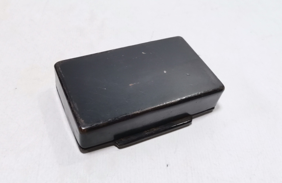 GÜMÜŞ ÇAKMA İŞÇİLİKLİ OSMANLI DÖNEMİ PAPİER MACHE ENFİYE KUTUSU