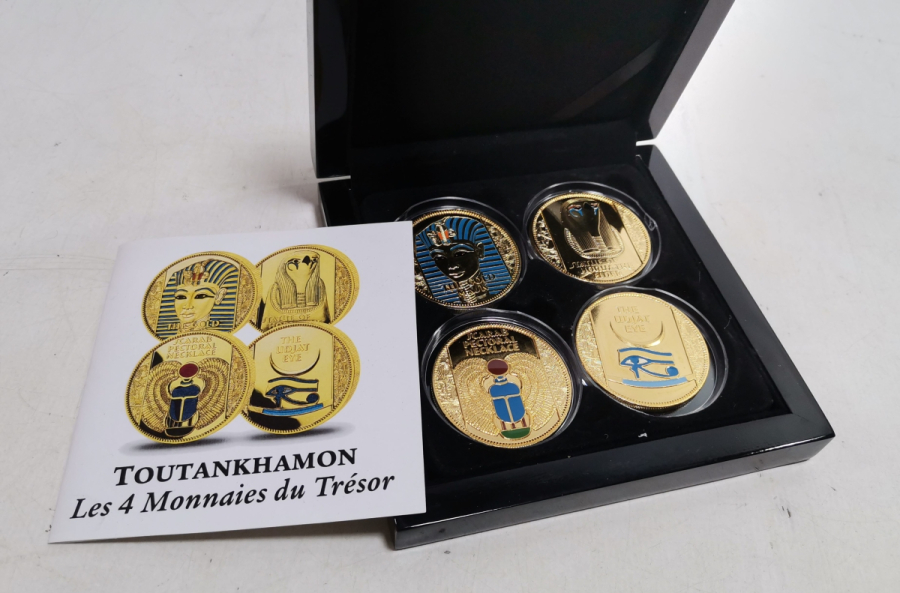 ORİJİNAL KUTUSUNDA TUTANKHAMON ALTIN KAPLAMA HATIRA PARA SETİ