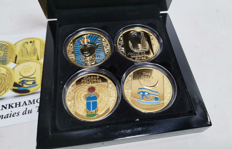 ORİJİNAL KUTUSUNDA TUTANKHAMON ALTIN KAPLAMA HATIRA PARA SETİ