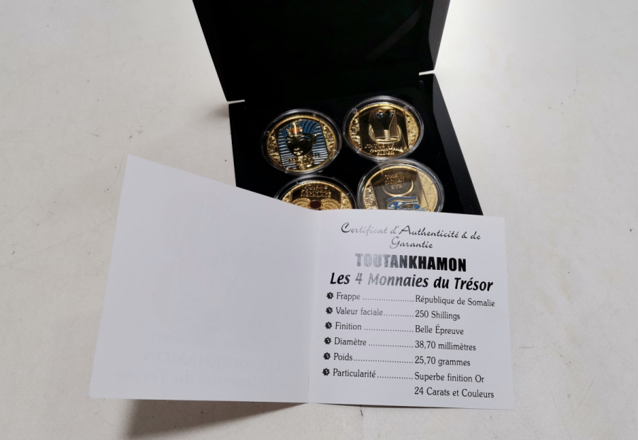 ORİJİNAL KUTUSUNDA TUTANKHAMON ALTIN KAPLAMA HATIRA PARA SETİ