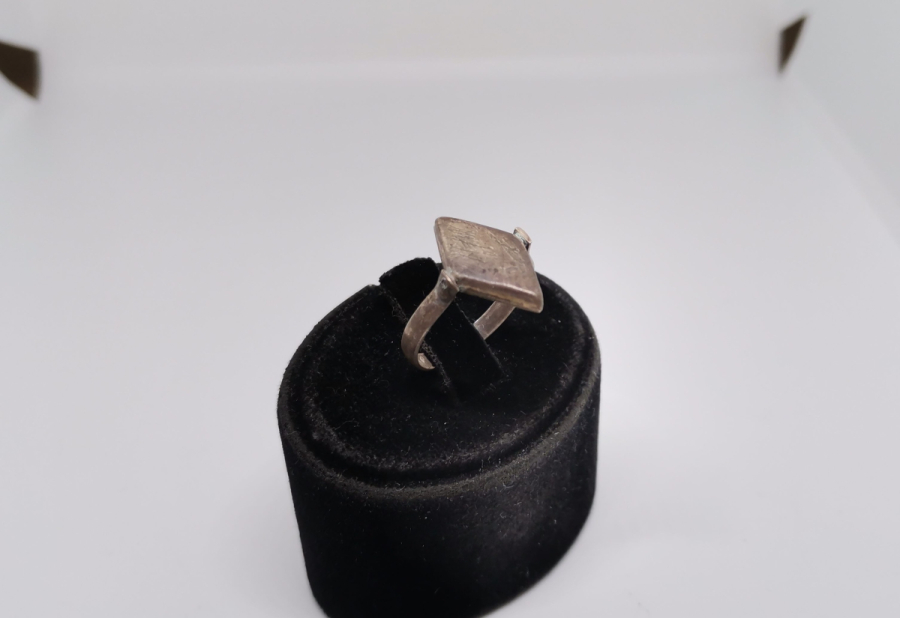 ÖZEL YAPIM TILSIMLI GÜMÜŞ YÜZÜK