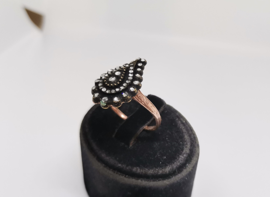 ÖZEL YAPIM ELMAS TAŞLI MEKİK YÜZÜK