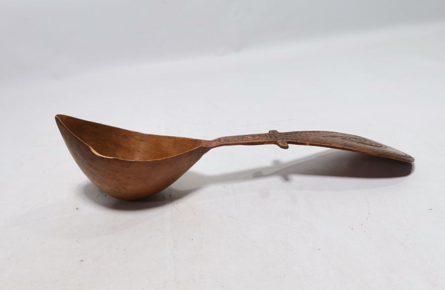 NADİR TİPTE ÜZERİ BEYİT YAZILI TEKKE İŞİ AHŞAP KAŞIK