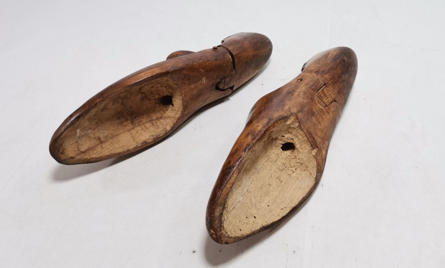 ÜZERİ DÖRT DİLDE YAZILMIŞ OSMANLI DÖNEMİ AYAKAKBICI KALIBI