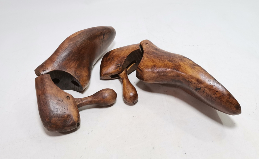 ÜZERİ DÖRT DİLDE YAZILMIŞ OSMANLI DÖNEMİ AYAKAKBICI KALIBI