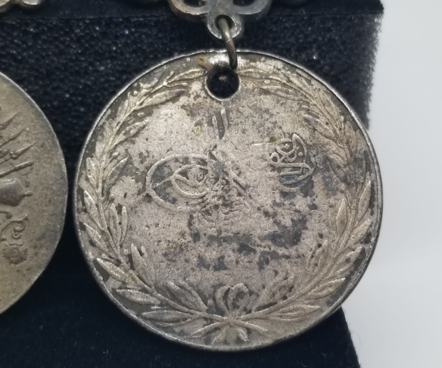 ORİJİNAL BARIYLA GÜMÜŞ PLEVNE VE LİYAKAT MADALYASI SETİ