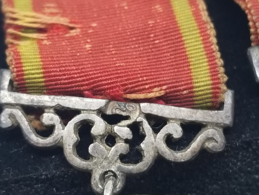 ORİJİNAL BARIYLA GÜMÜŞ PLEVNE VE LİYAKAT MADALYASI SETİ