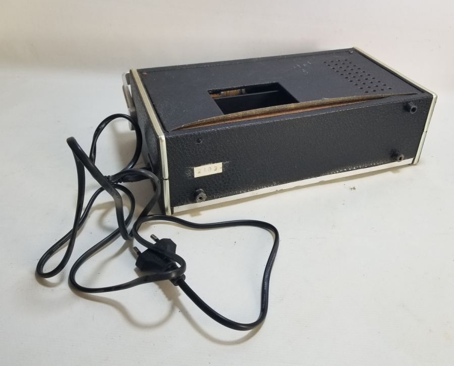 ÇALIŞIR DURUMDA ANTİKA RADYO