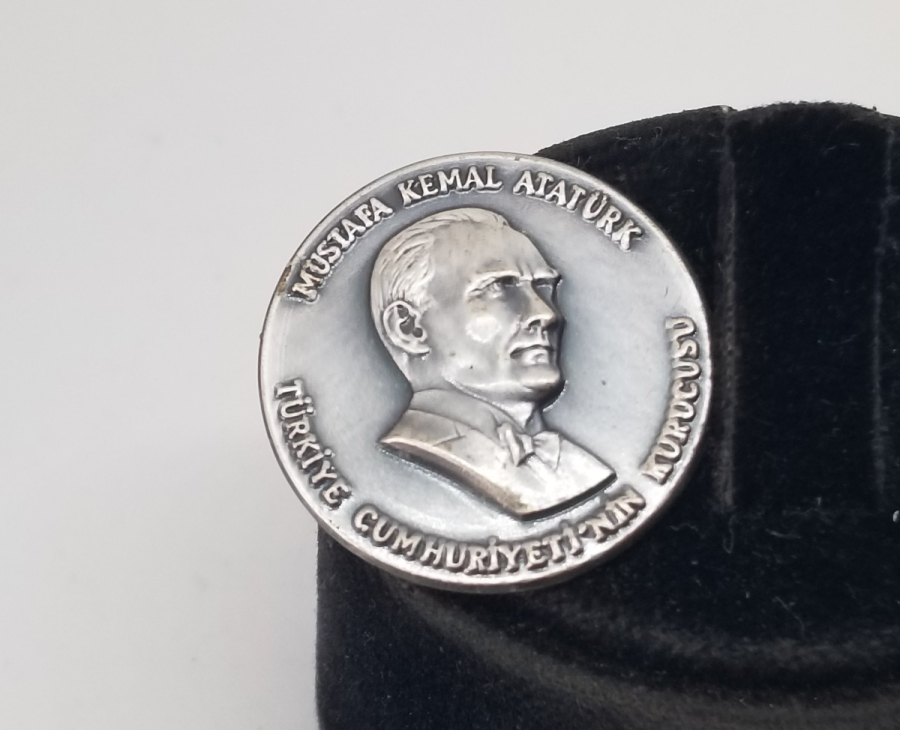 ANTİKA GÜMÜŞ ATATÜRK ROZETİ