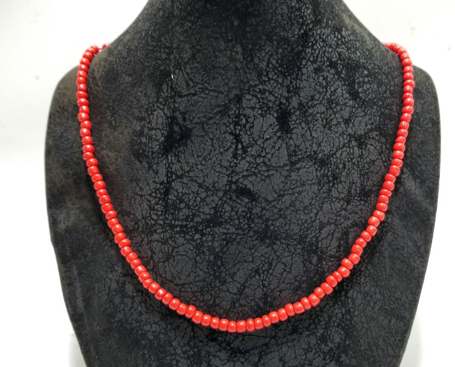 MERCANİ FORMDA YAPILMIŞ UZAKDOĞU KOLYE