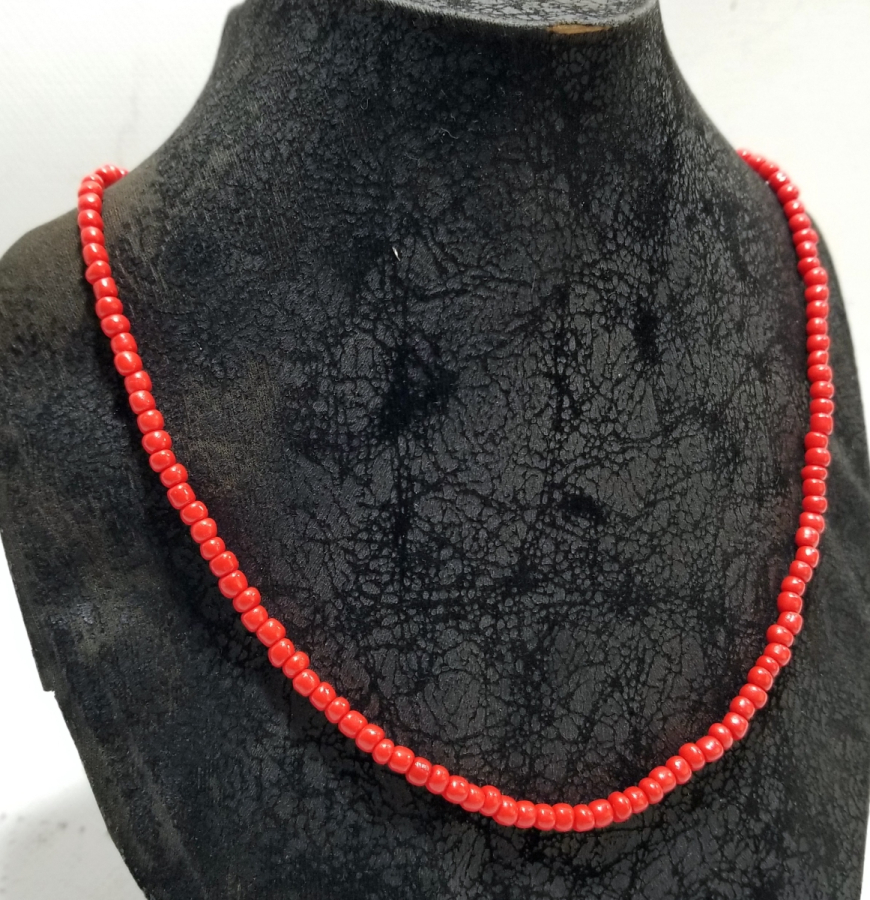 MERCANİ FORMDA YAPILMIŞ UZAKDOĞU KOLYE