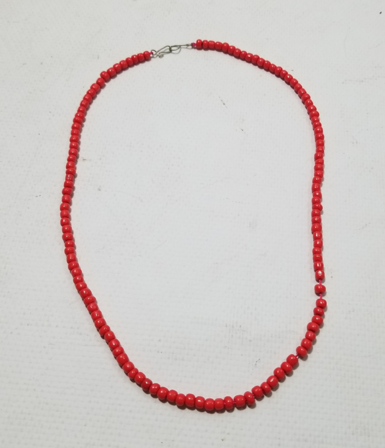 MERCANİ FORMDA YAPILMIŞ UZAKDOĞU KOLYE