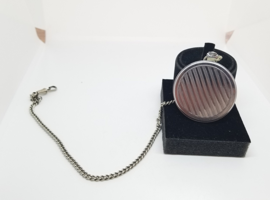 ORİJİNAL KÖSTEĞİYLE KURMALI ANTİKA CEP SAATİ