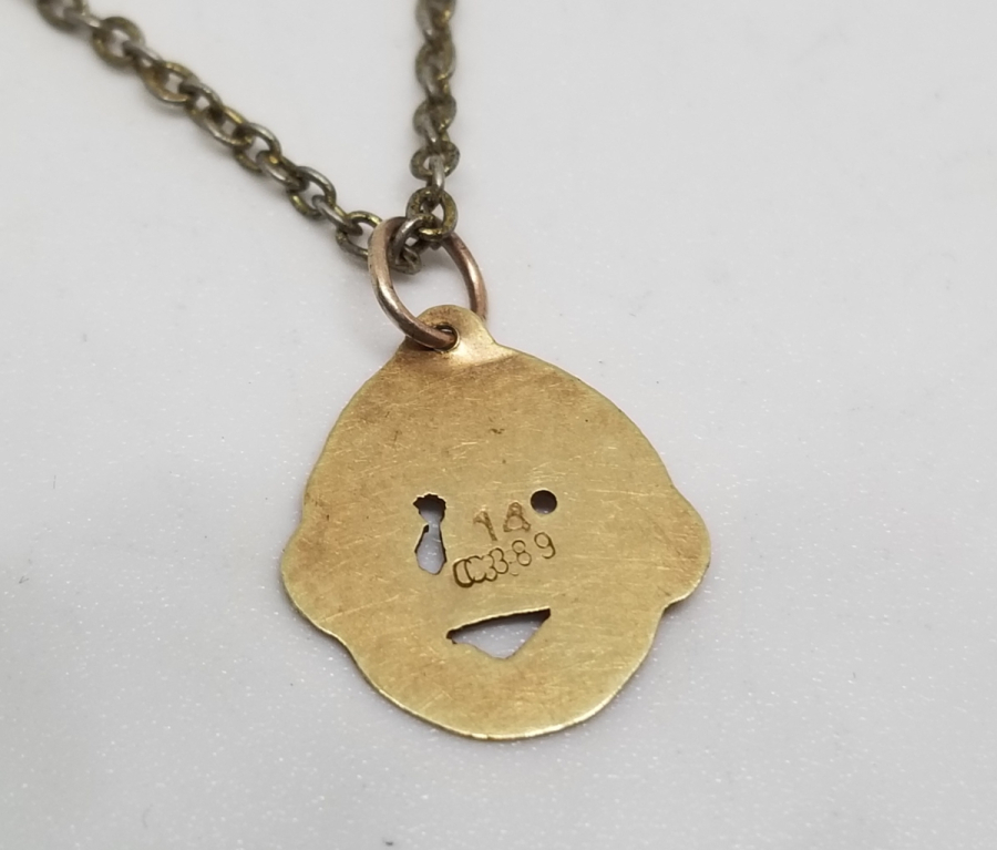 ÇOCUK GÖRSELLİ EL YAPIMI 14 AYAR ALTIN ANTİKA DOĞDULUK HEDİYESİ