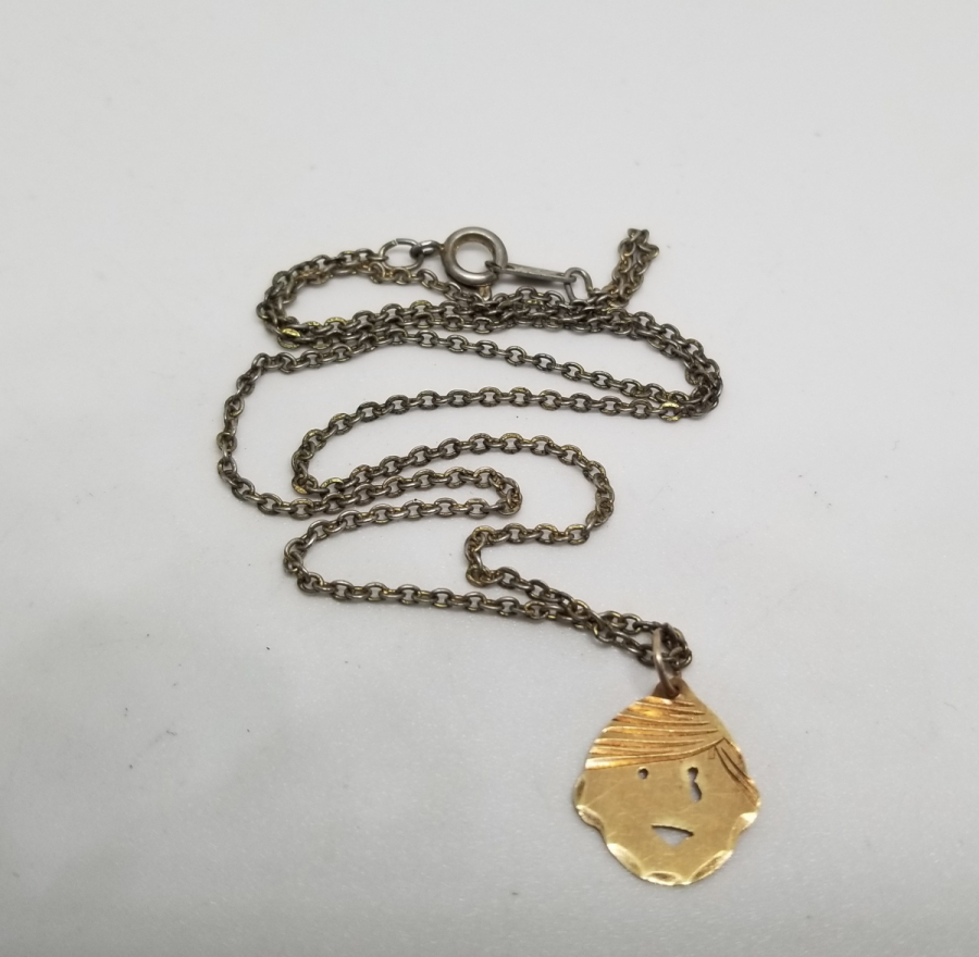 ÇOCUK GÖRSELLİ EL YAPIMI 14 AYAR ALTIN ANTİKA DOĞDULUK HEDİYESİ