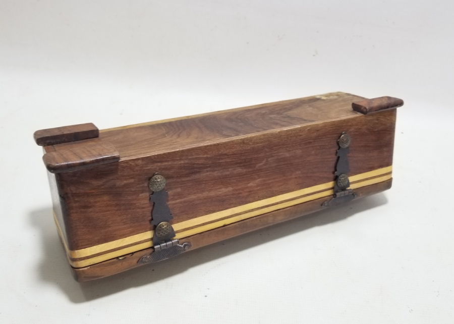 GÜMÜŞ ÇAKMA İŞÇİLİKLİ EL YAPIMI ANTİKA KAPAKLI KUTU