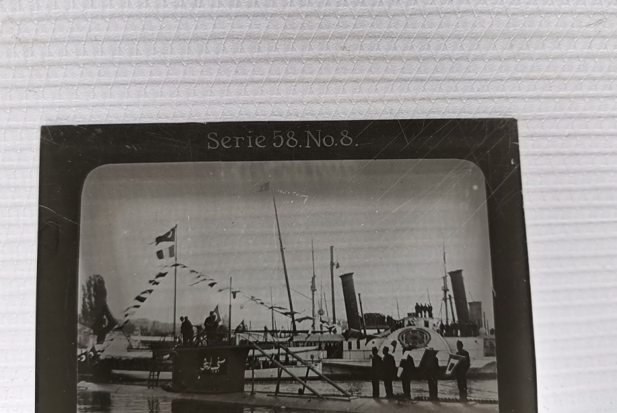 1. DÜNYA SAVAŞI DÖNEMİ ÇOK NADİR SİYAH-BEYAZ NİĞBOLU DENİZALTISI'NA AİT FOTOĞRAF NEGATİFİ