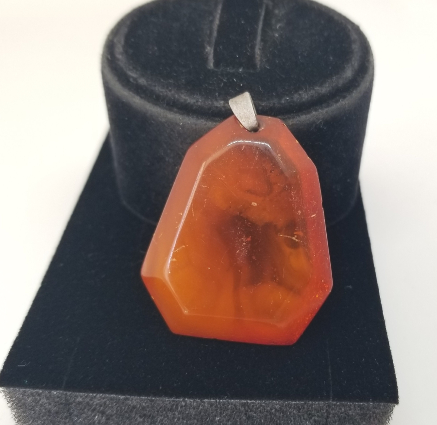 İÇİ HARELİ DAMLA KEHRİBAR ÖZEL YAPIM KOLYE