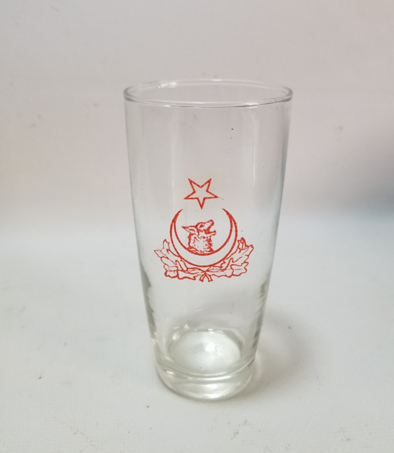 CUMHURİYET BAŞLARI ÇOK NADİR ÜZERİ BOZKURT VE AY YILDIZLI BARDAK