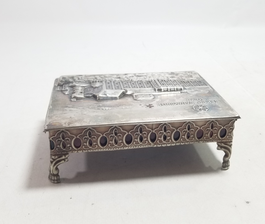 UŞAK ŞEKER FABRİKASININ KURULUŞUNUN 50. YILINA ÖZEL YAPTIRILMIŞ ANTİKA KAPAKLI KUTU