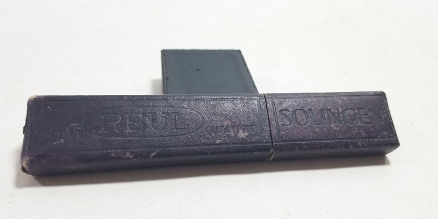 ORİJİNAL KUTUSUNDA FİLDİŞİ SAPLI NADİR USTURA