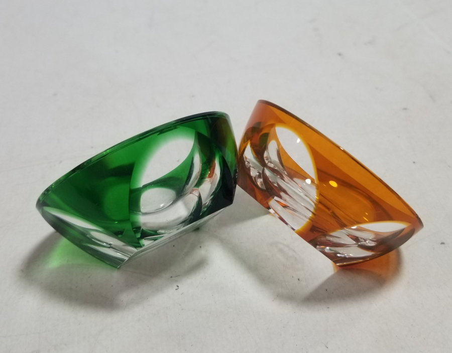 KRİSTAL KESME İŞÇİLİKLİ İKİ ADET ANTİKA CAM İKRAMLIK