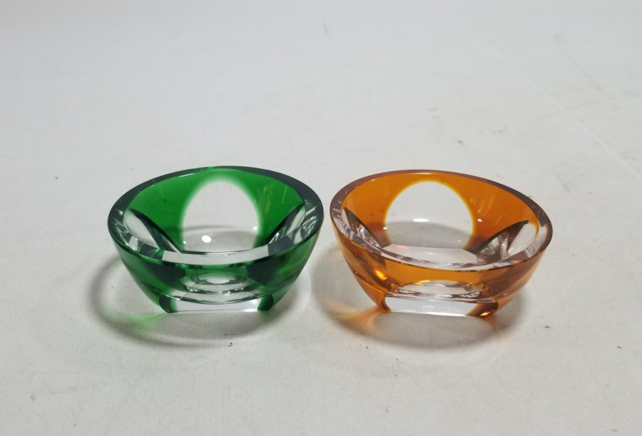 KRİSTAL KESME İŞÇİLİKLİ İKİ ADET ANTİKA CAM İKRAMLIK