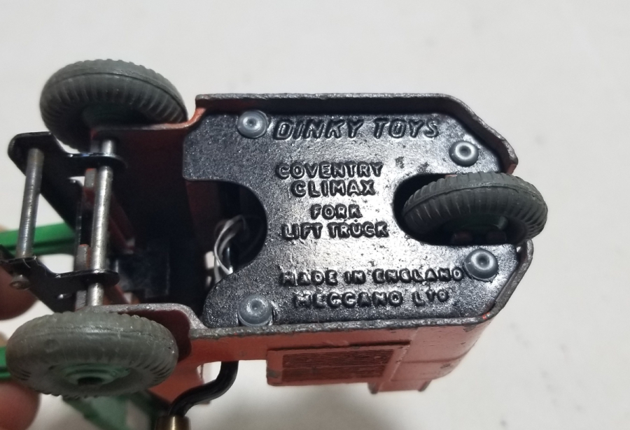 İNGİLİZ YAPIMI ANTİKA METAL OYUNCAK FORKLİFT