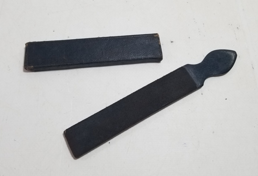 ORİJİNAL KUTUSUNDA ANTİKA BERBER BİLEYİ