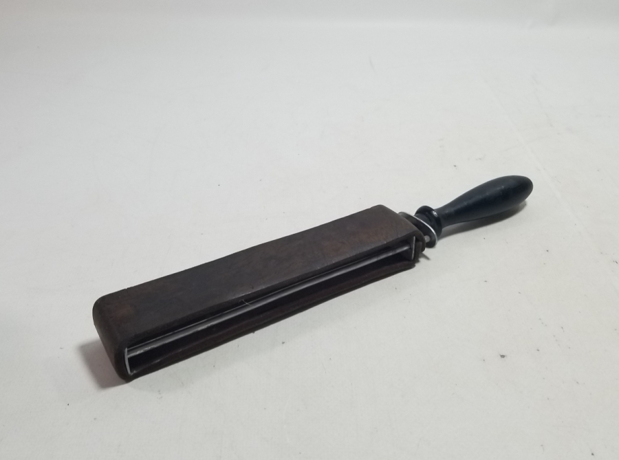 ANTİKA DERİ BERBER USTURA BİLEYİ