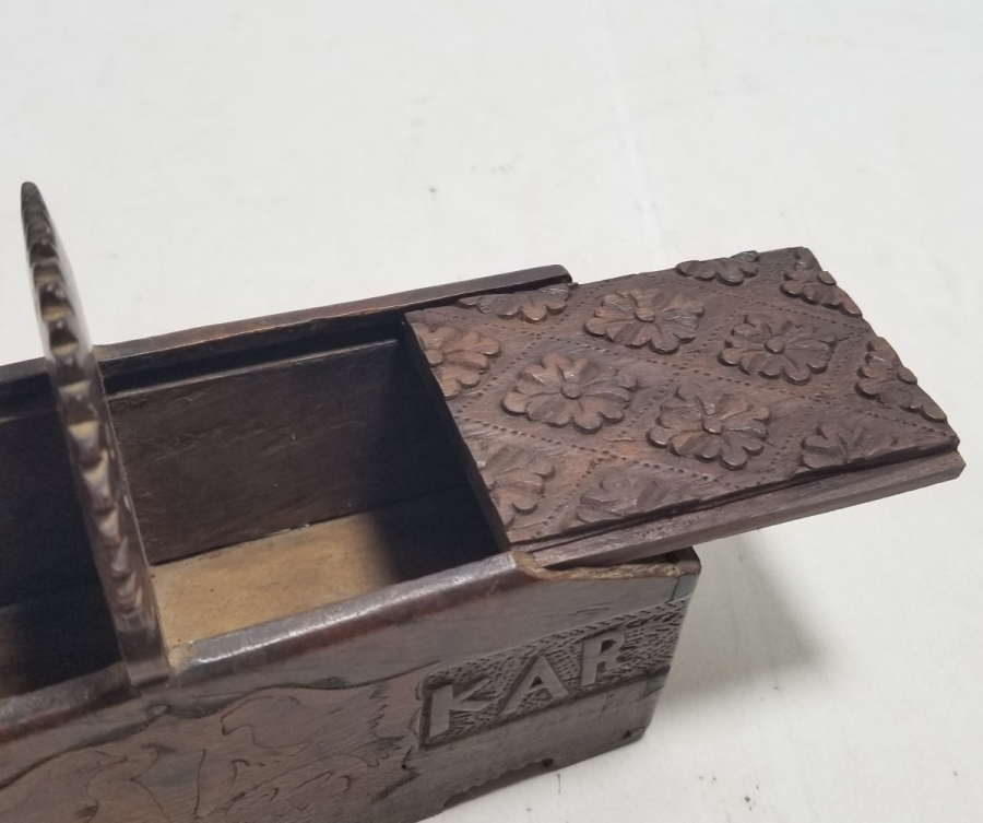 EL OYMA İŞÇİLİKLİ ANTİKA KAHVE KUTUSU