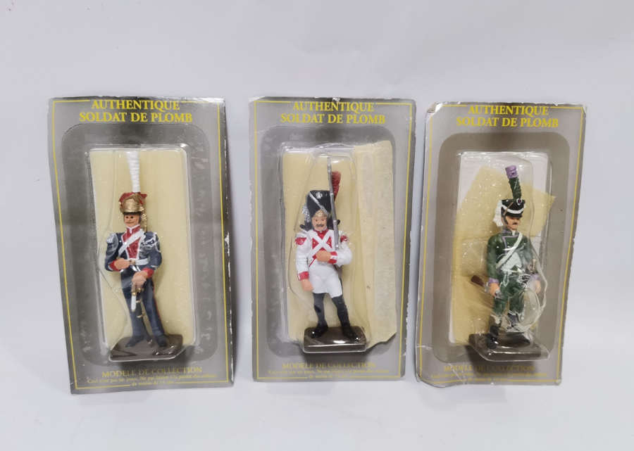 AÇILMAMIŞ PAKETİNDE 3 ADET KURŞUN ASKER