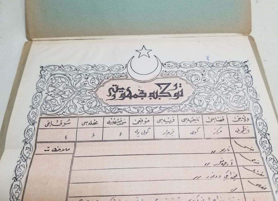 ORİJİNAL KABINDA OSMANLICA YAZILI CUMHURİYET BAŞLARI NADİR TAPU