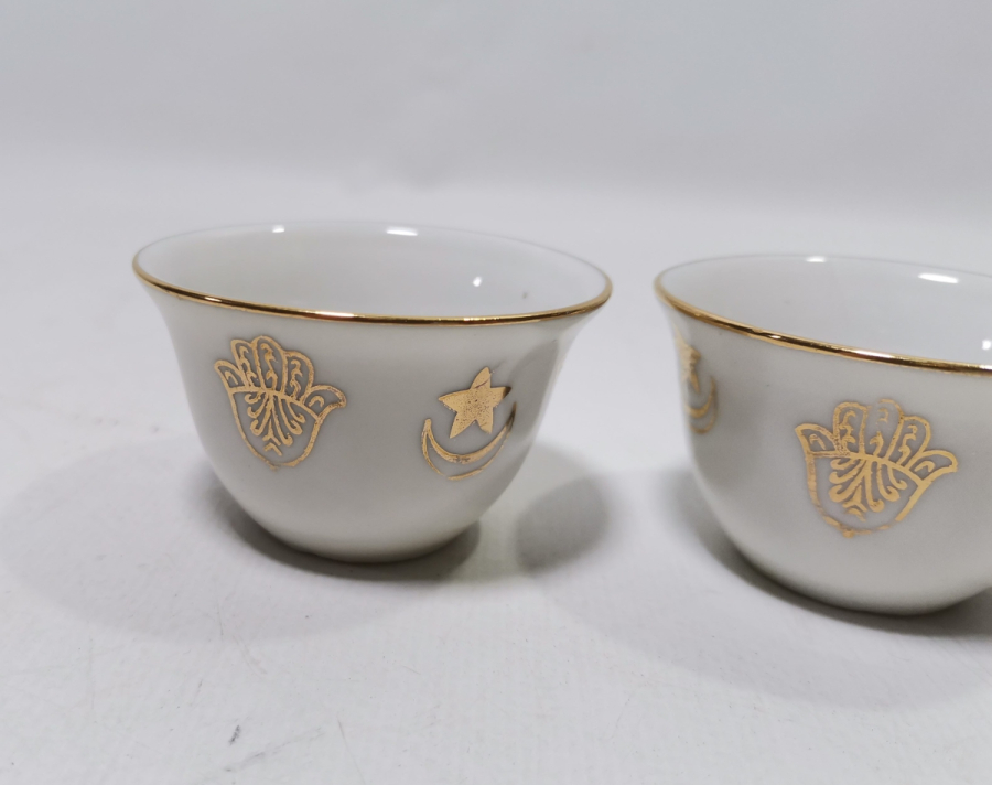 2 ADET ÜZERİ ALTIN VARAKLI ANTİKA ZARF FİNCANI