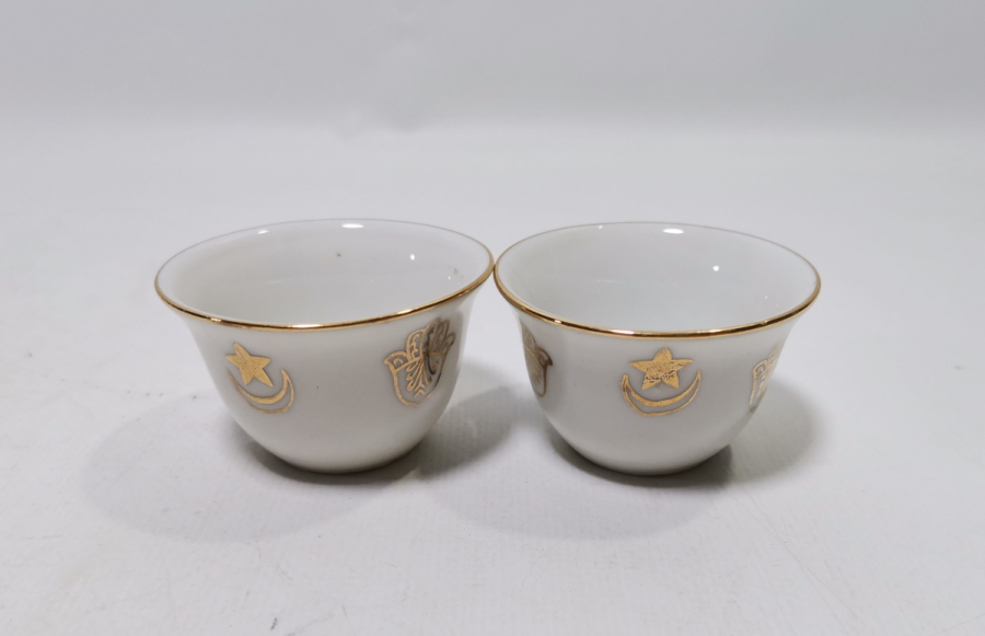 2 ADET ÜZERİ ALTIN VARAKLI ANTİKA ZARF FİNCANI