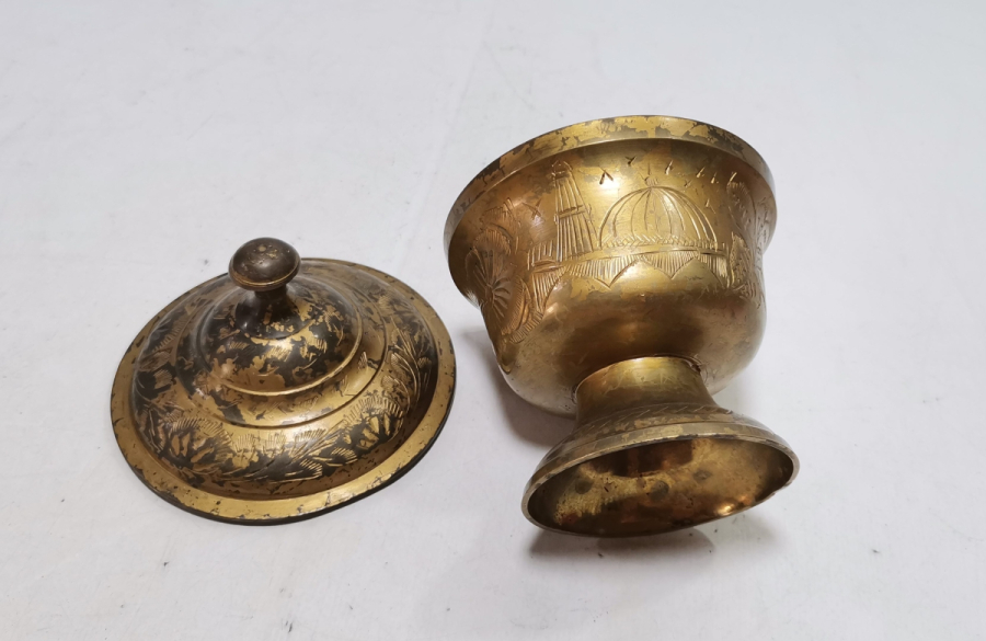 ÜZERİ KALEM İŞÇİLİKLİ HAC HATIRASI ANTİKA PİRİNÇ ŞEKERLİK