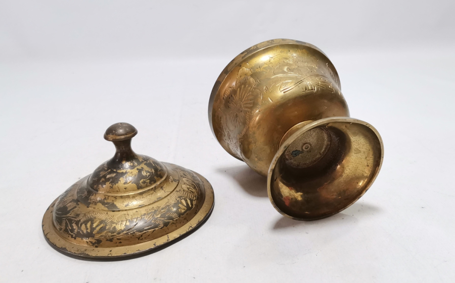 ÜZERİ KALEM İŞÇİLİKLİ HAC HATIRASI ANTİKA PİRİNÇ ŞEKERLİK