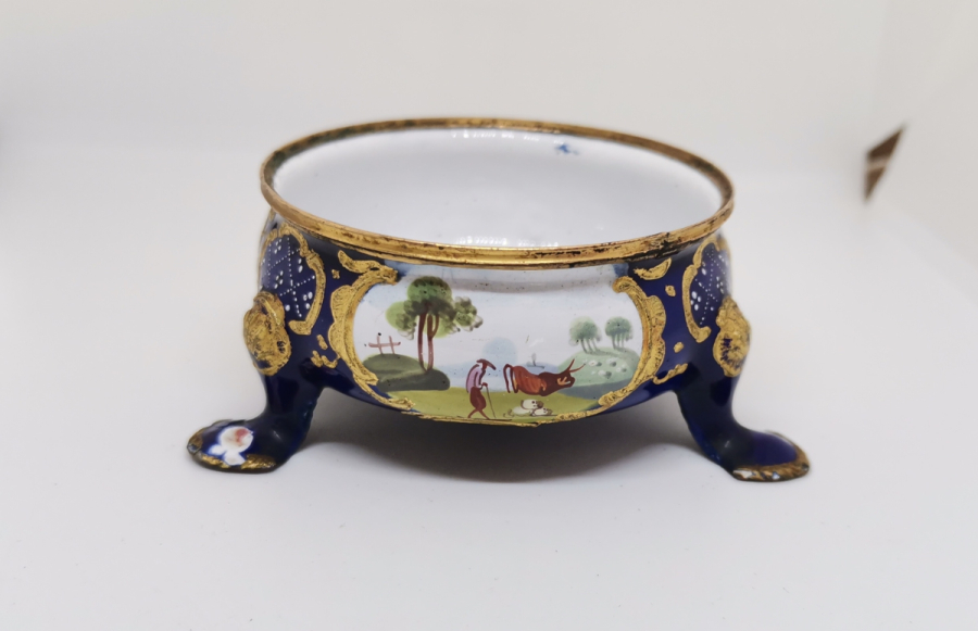 EL BOYAMA İŞÇİLİKLİ VE ALTIN VARAKLI NADİR ANTİKA HAVYARLIK