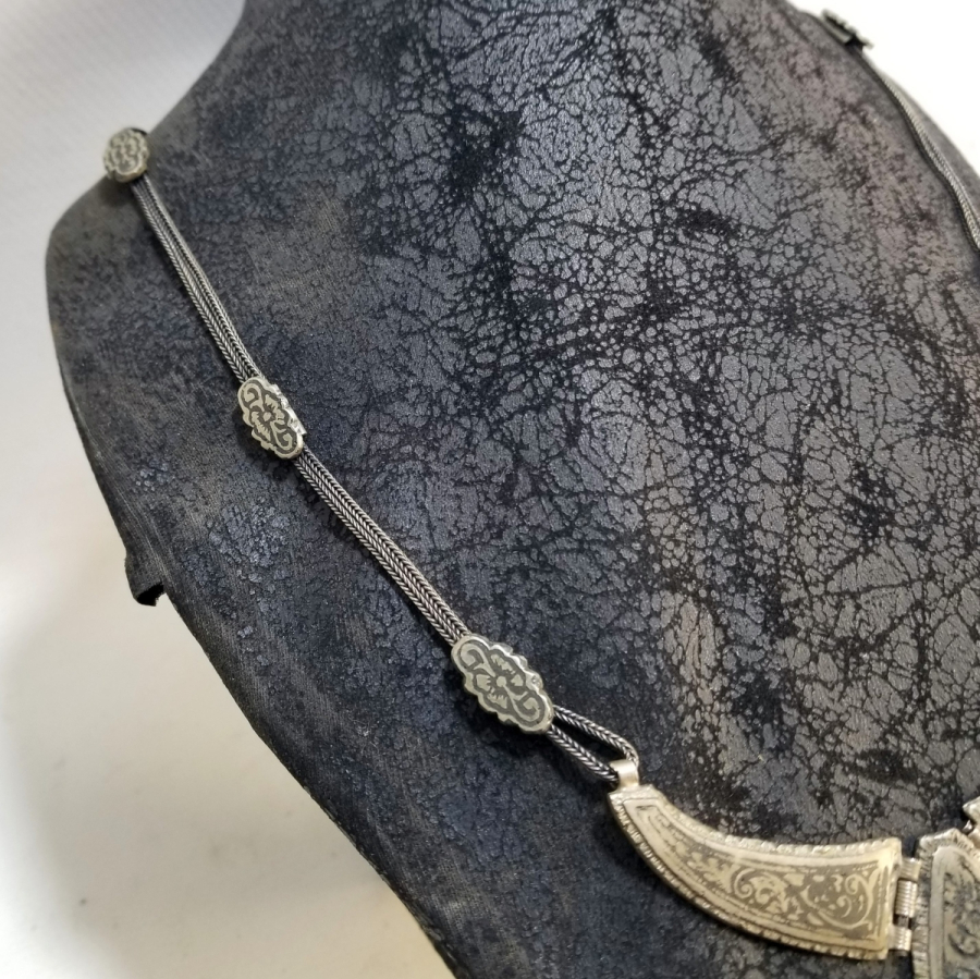 SAVAT İŞÇİLİKLİ ANTİKA GÜMÜŞ GERDANLIK