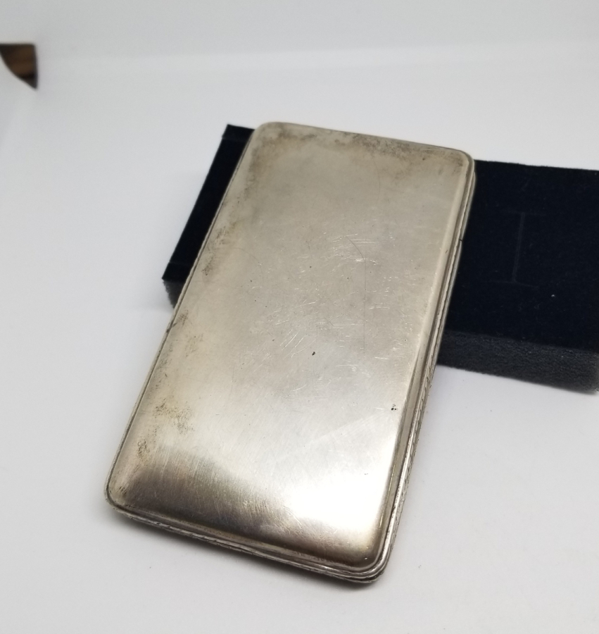 NADİR TİPTE ÖZEL YAPIM KALEM İŞÇİLİKLİ VE KİBRİT GÖZLÜ ANTİKA GÜMÜŞ SİGARA TABAKASI