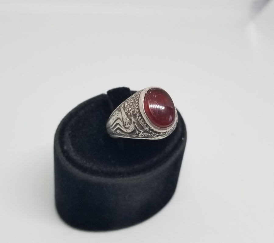 KABARTMA İŞÇİLİKLİ AKİK TAŞLI GÜMÜŞ YÜZÜK