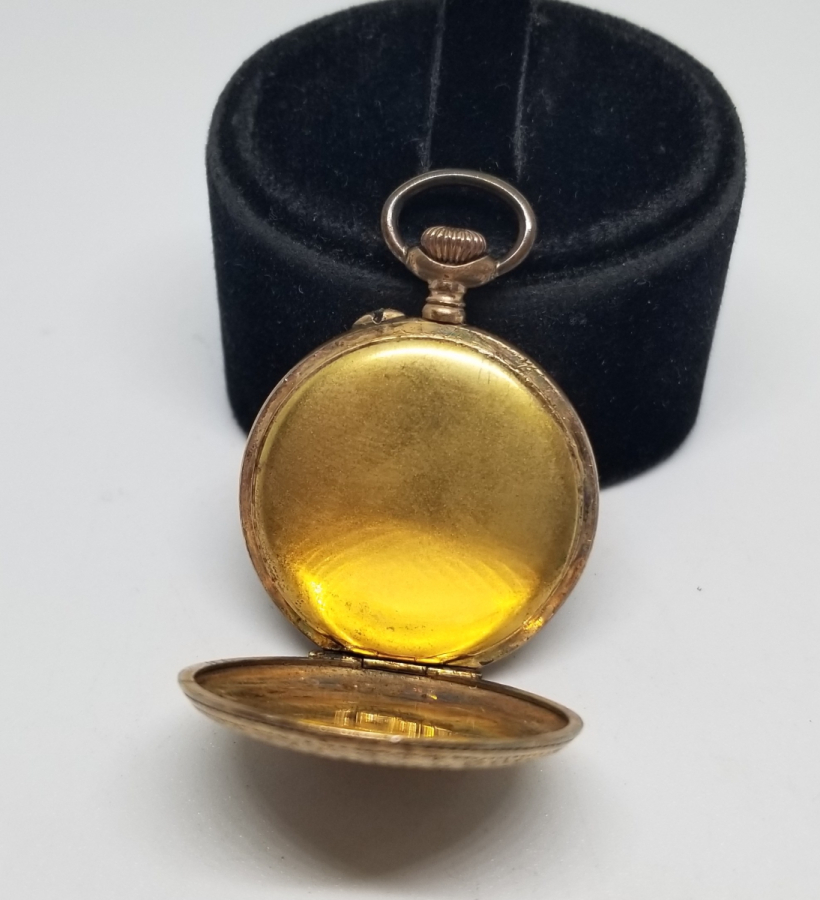 KABARTMA İŞÇİLİKLİ NADİR TİPTE ANTİKA ALTIN CEP SAATİ