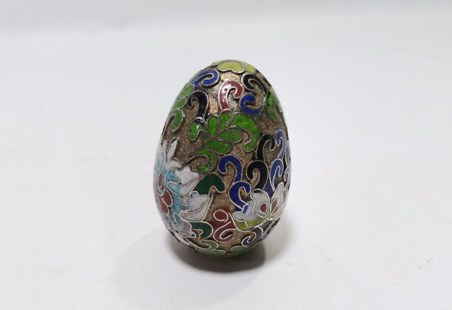 ÜZERİ MİNE İŞÇİLİKLİ ANTİKA PASKALYA YUMURTASI