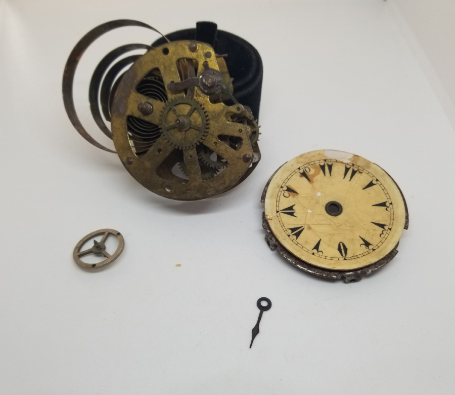 OSMANLI DÖNEMİ MASA SAATİ PARÇALARI