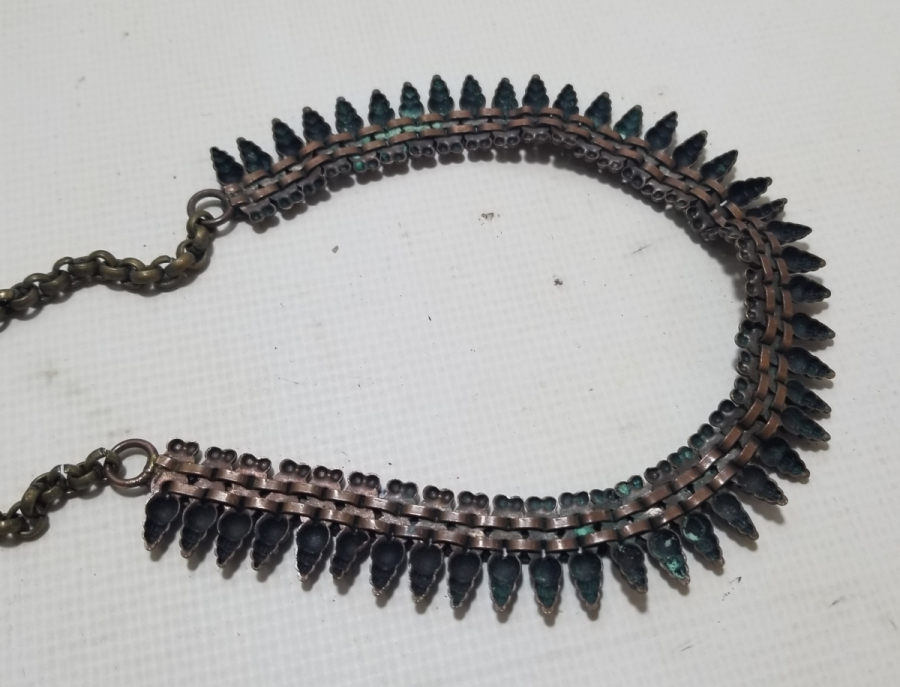 KABARTMA İŞÇİLİKLİ ANTİKA TÜRKMEN GERDANLIK