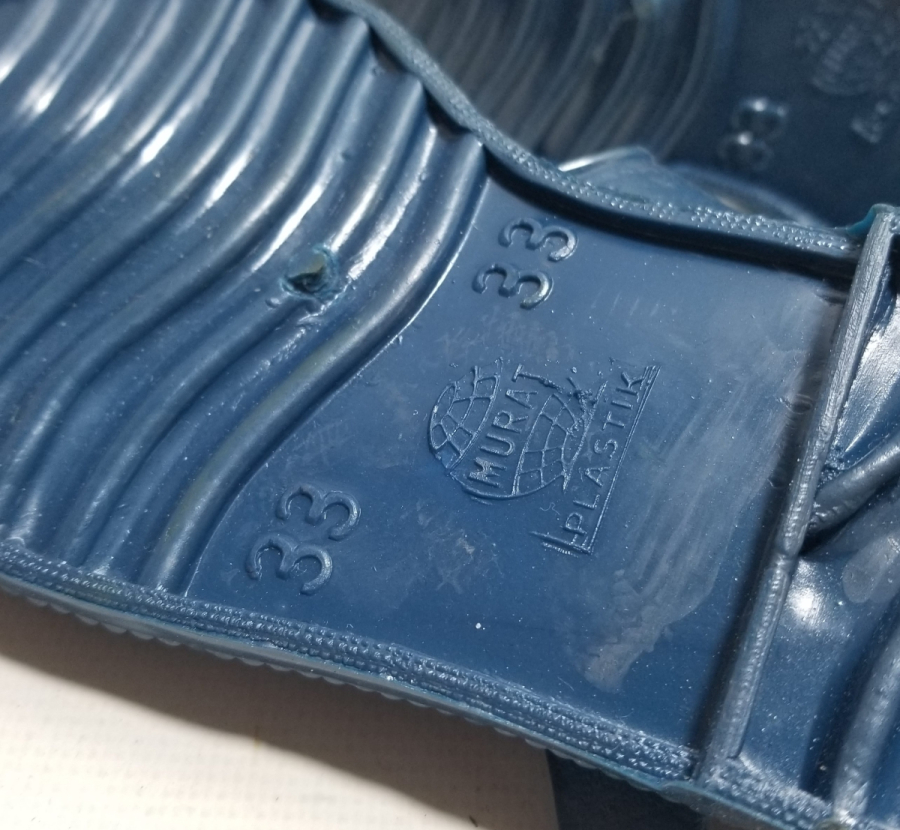 ANTİKA NOSTALJİK ÇOCUK AYAKKABISI